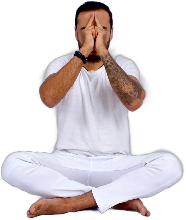 Mauricio Archila meditando